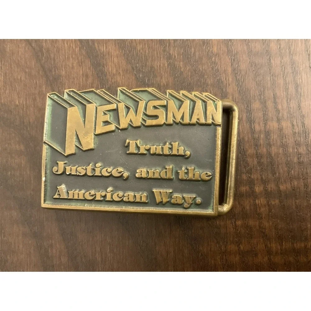 Vintage Siskiyou Newsman Belt Buckle Solid Bronze Truth Justice Americana‎